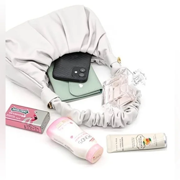 🔥NWT🔥 Vegan Leather Scrunch Handle Hobo Mini Tote/Crossbody in Chic White - Picture 6 of 14